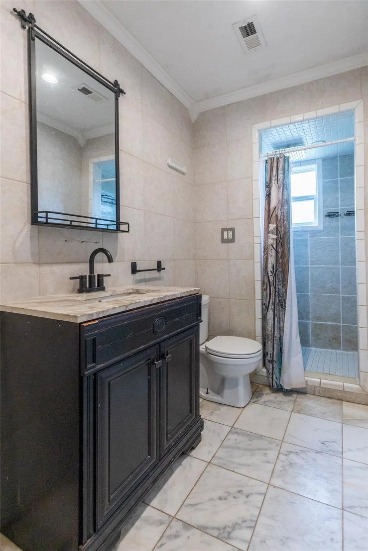 Photo of 1714 Locksley Court