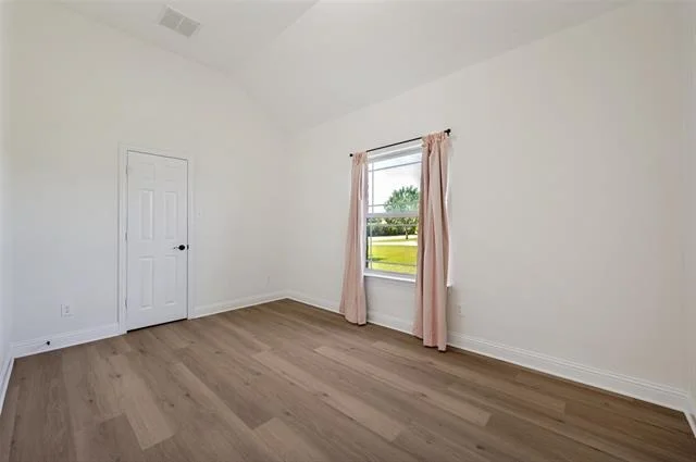Photo of 213 Lake Way