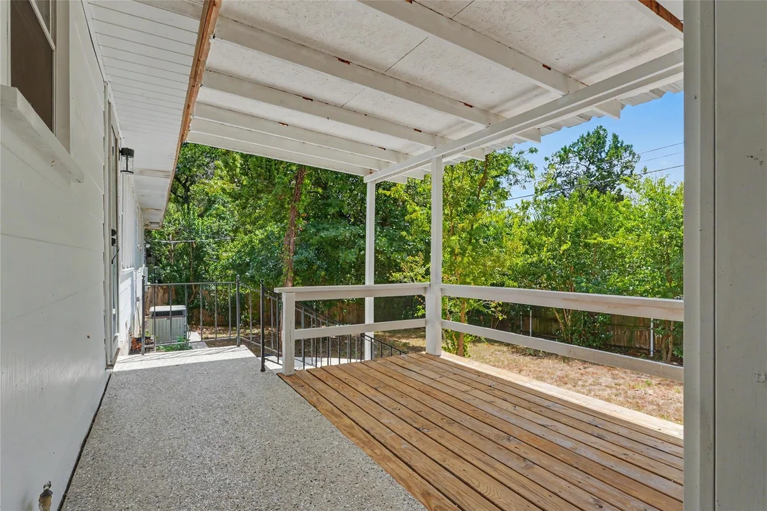 Photo of 4600 Robinwood Drive