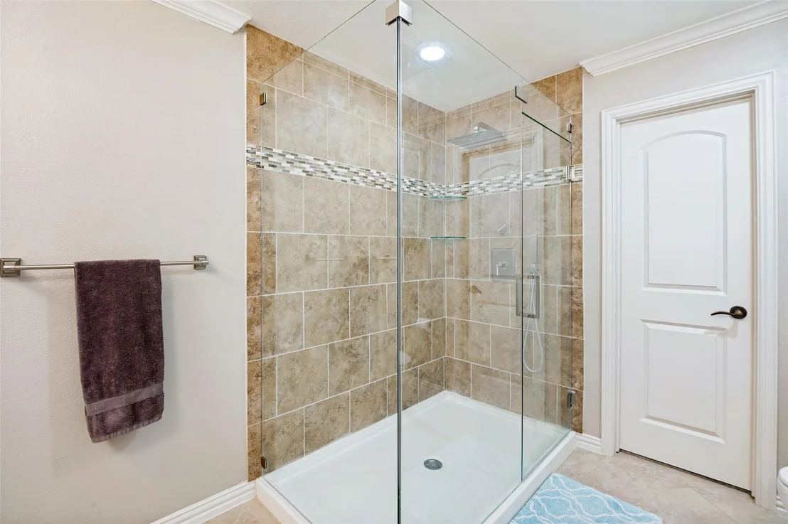 Photo of 2420 Windsor Place