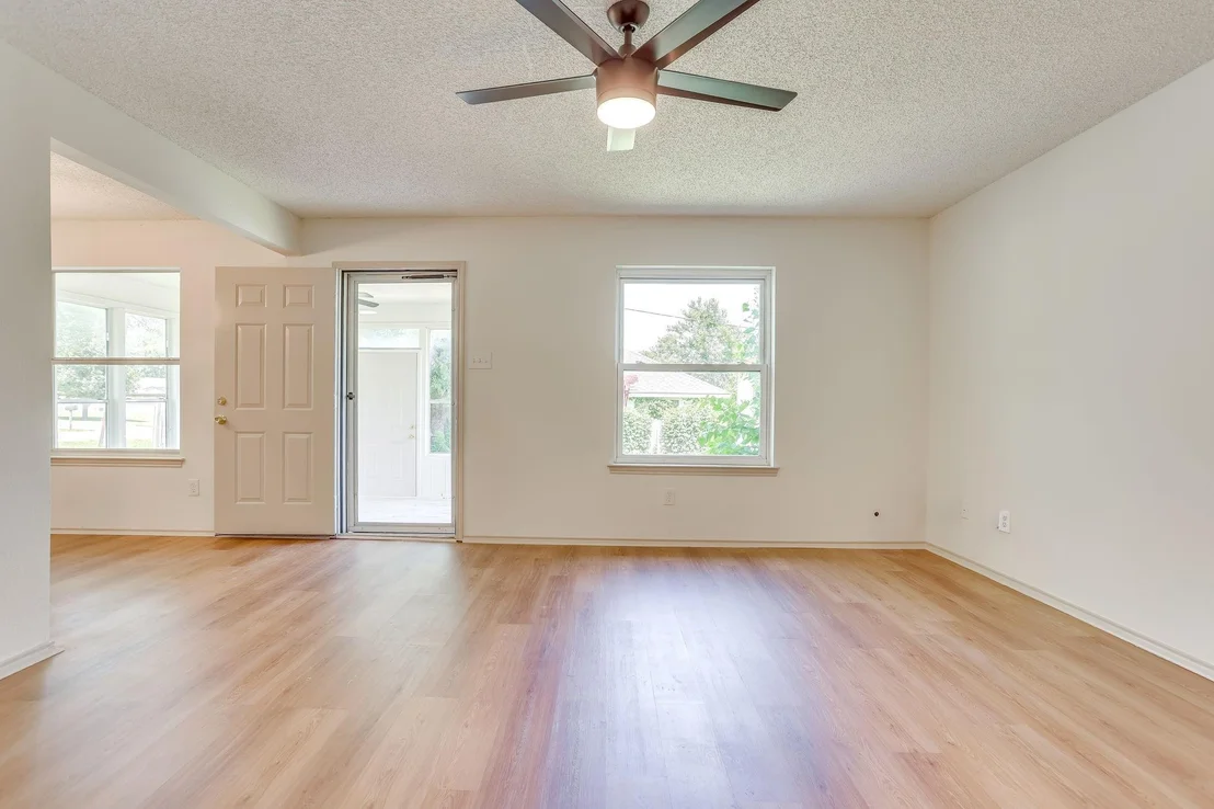 Photo of 912 Blue Ridge Drive