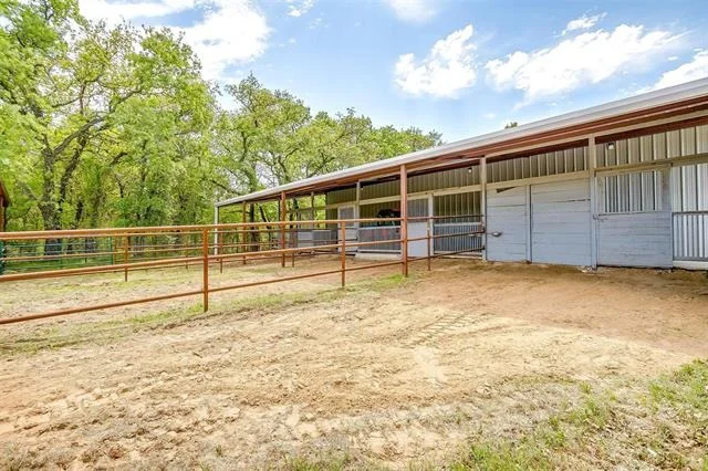 Photo of 1460 Ross Lane