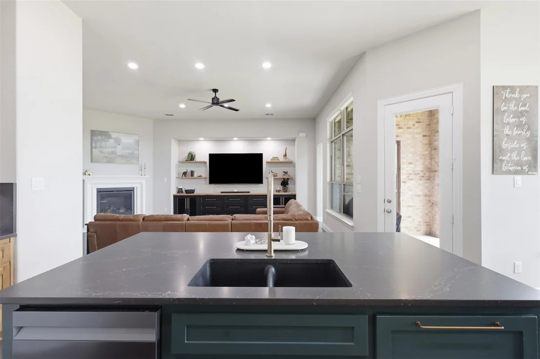 Photo of 3437 Ridgecross Drive