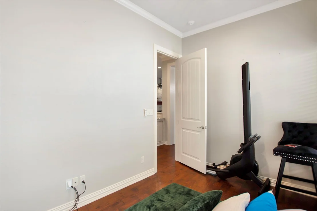 Photo of 745 Esperanza Place