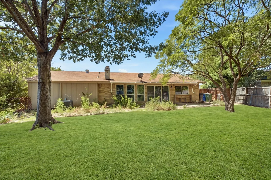 Photo of 2015 Inverness Drive