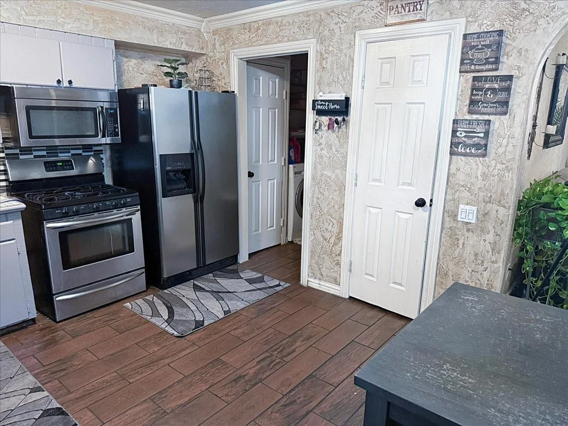 Photo of 705 Parker Circle