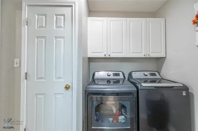 Photo of 1070 Larned Lane