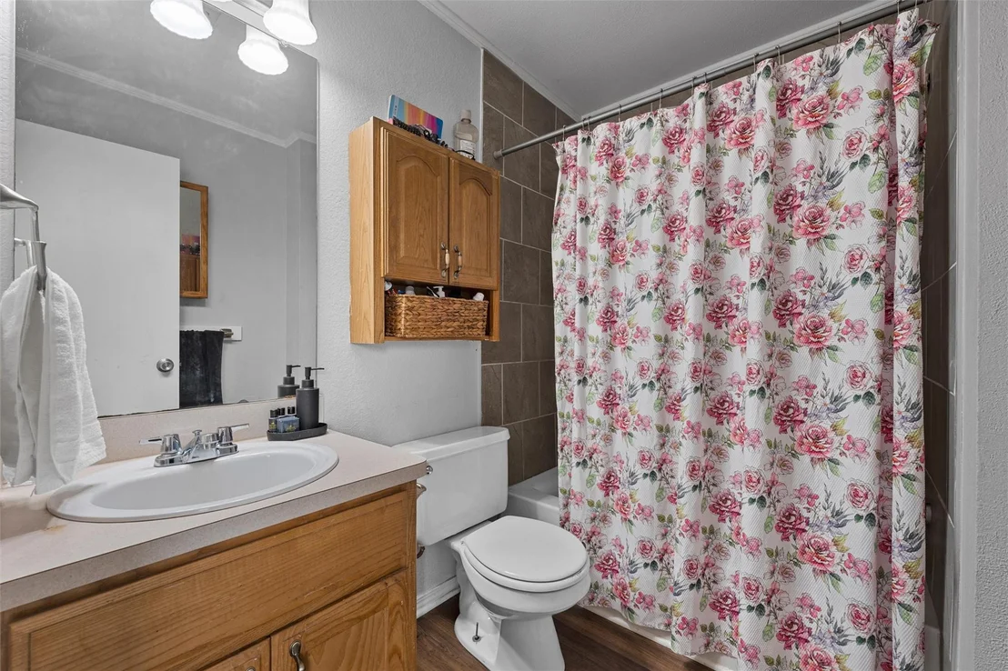 Photo of 1307 Luanne