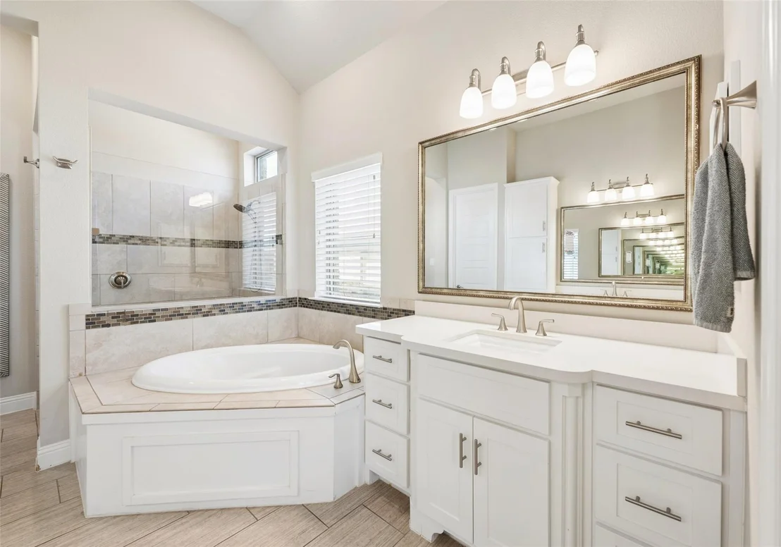 Photo of 1116 Broadmoor Way
