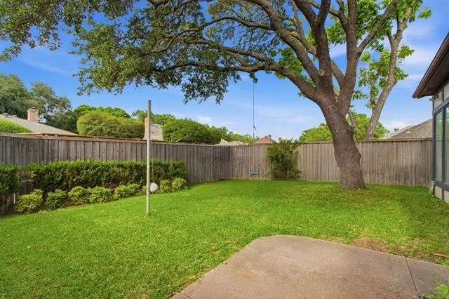 Photo of 1218 Stratford Drive
