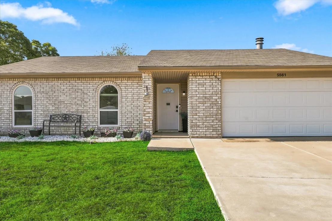 Photo of 5561 Rutledge Drive