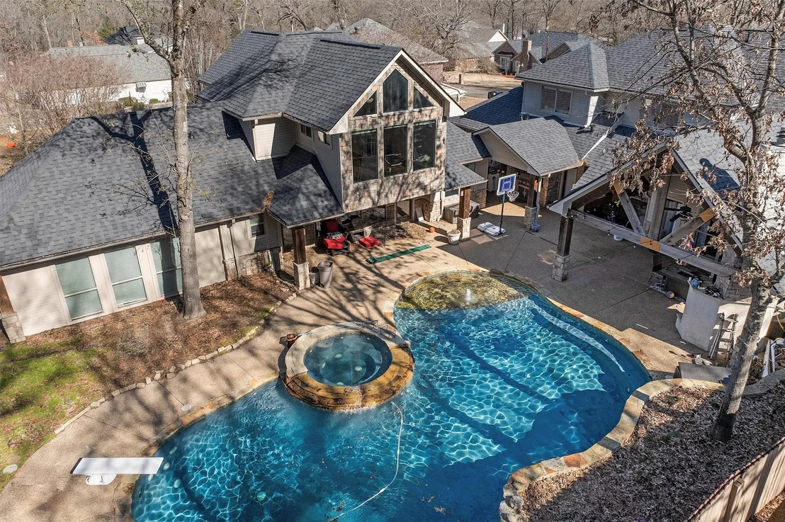 Photo of 3815 Holly Ridge Drive