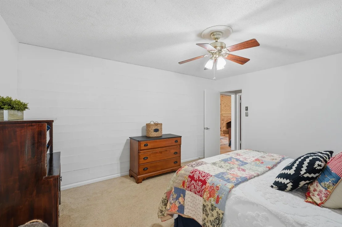 Photo of 858 Canyon Court