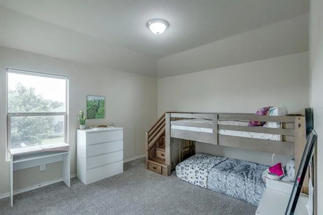 Photo of 616 Cameron Way