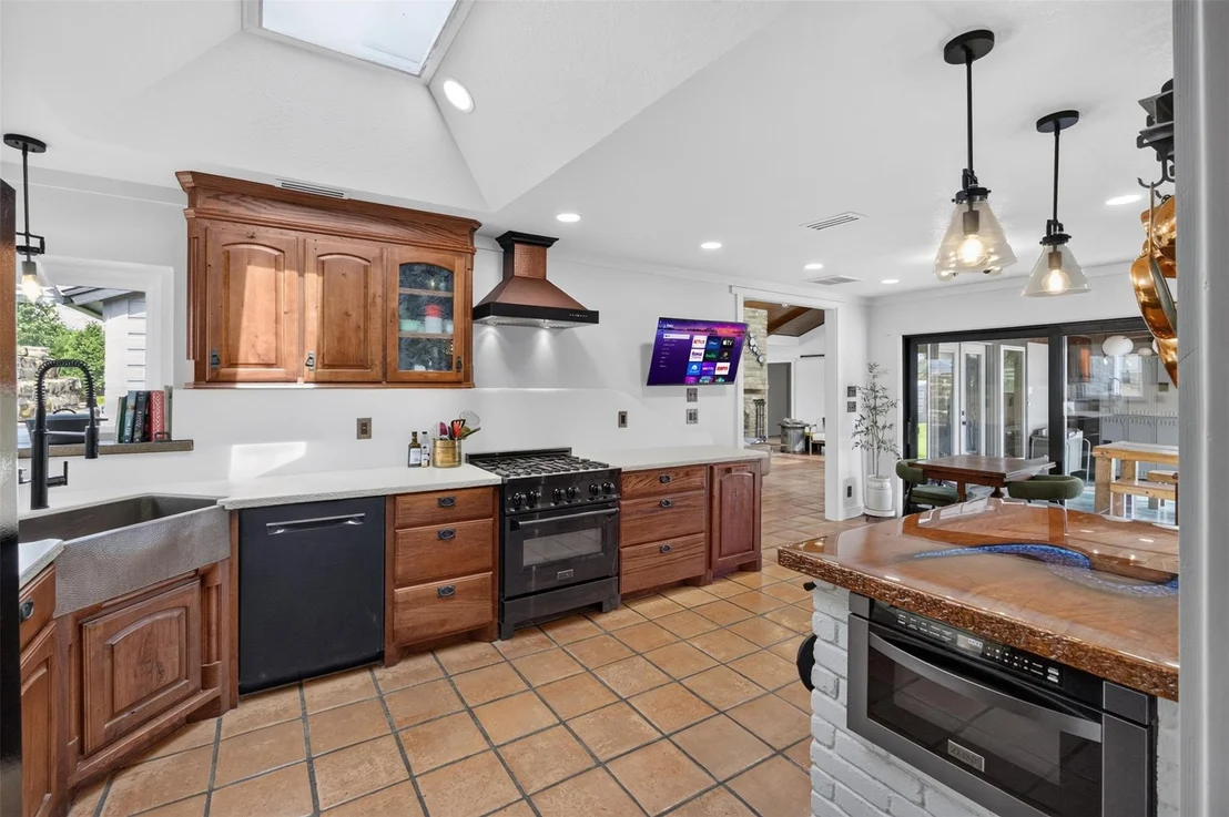 Photo of 31 Rancho Drive N