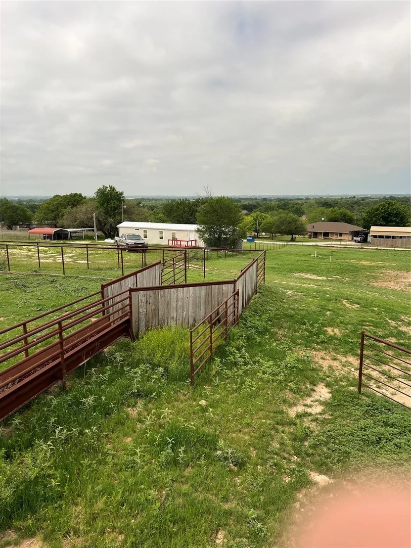 Photo of 1661 County Road 195