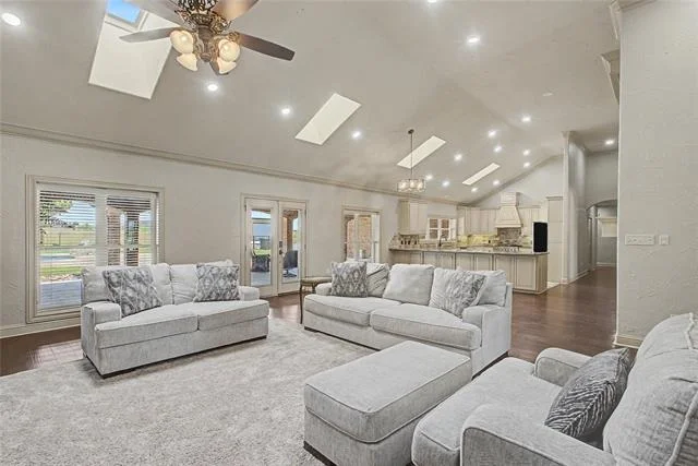 Photo of 6815 Hardwick Road
