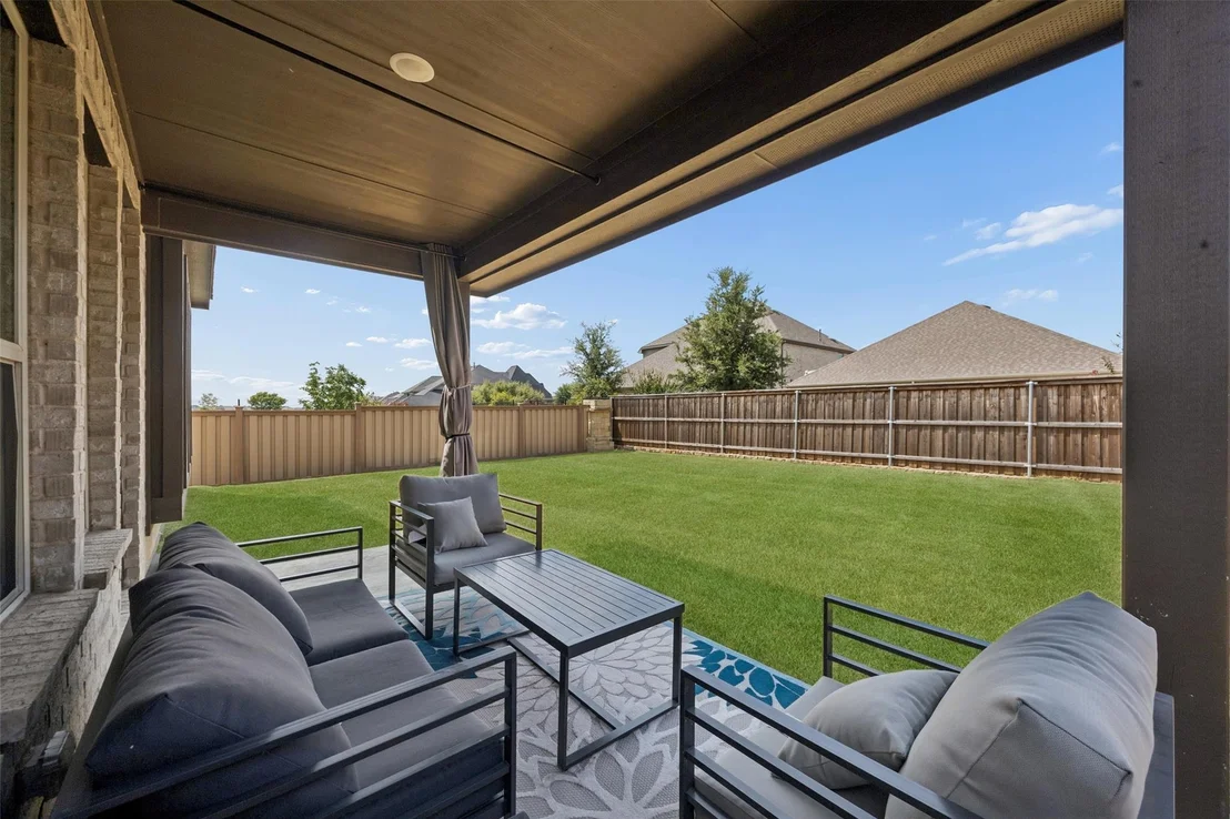 Photo of 621 Hummingbird Drive