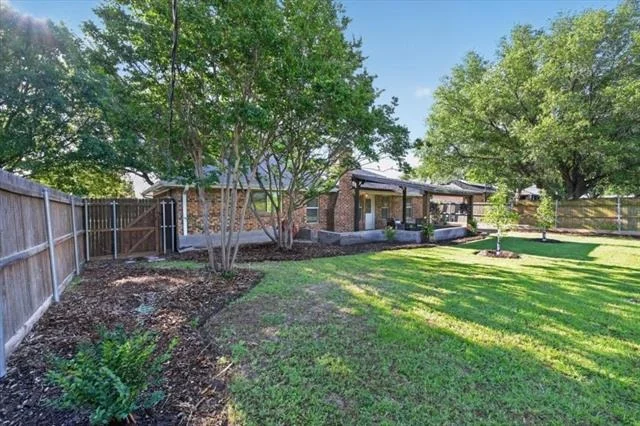 Photo of 1908 Sharon Drive