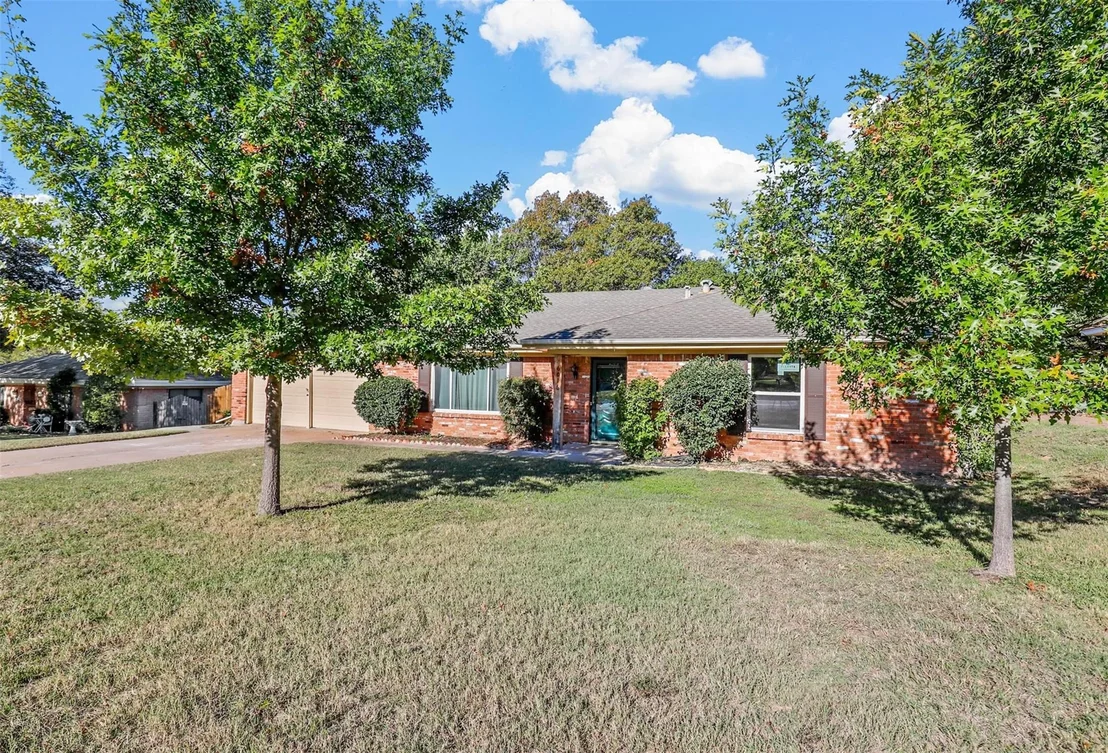 Photo of 6016 Winifred Drive