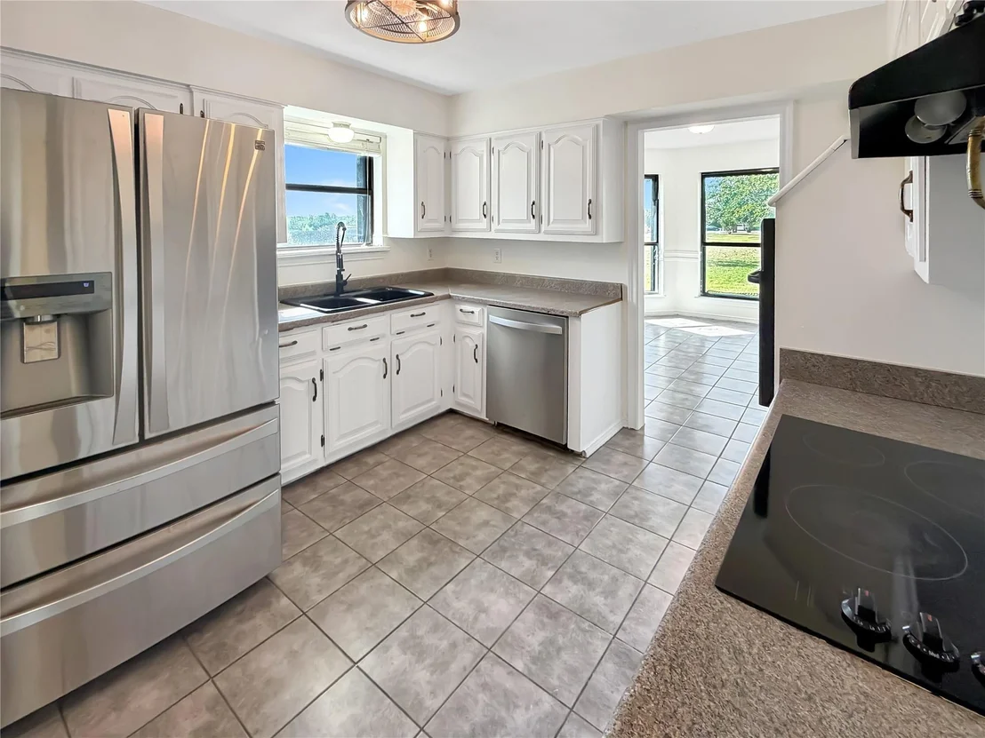 Photo of 1106 N Atkins Drive