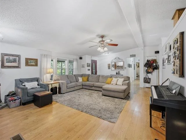 Photo of 3275 Finis Road