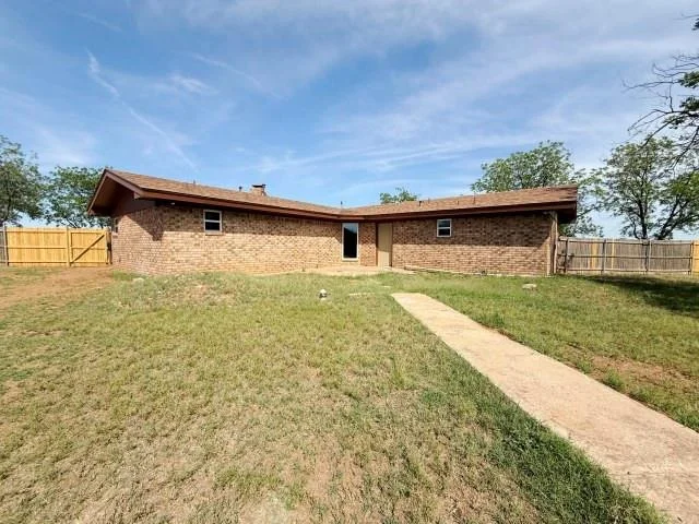 Photo of 1147 Graves Road
