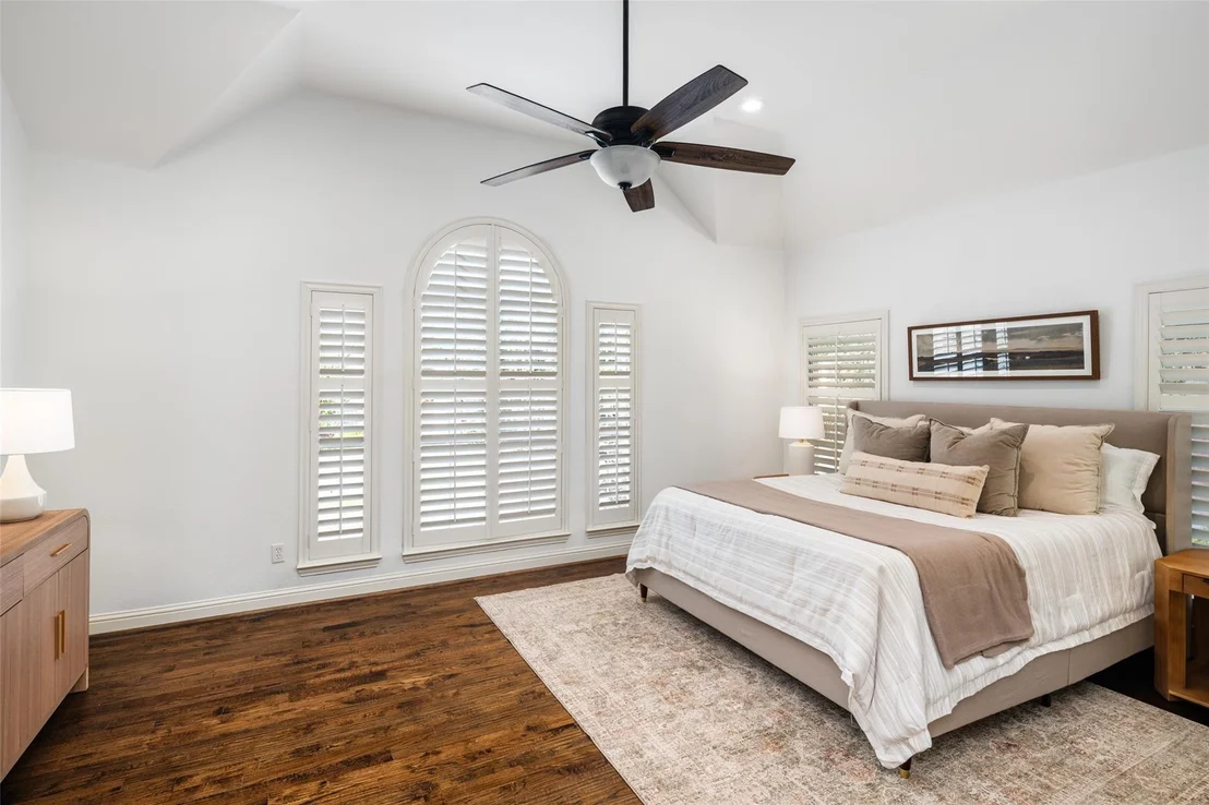 Photo of 8915 White Pine Lane