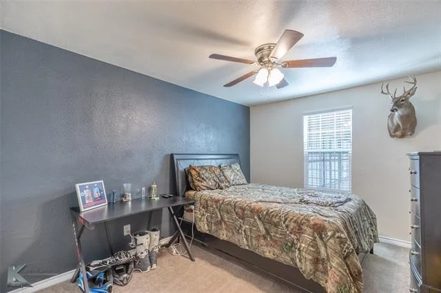 Photo of 1070 Larned Lane