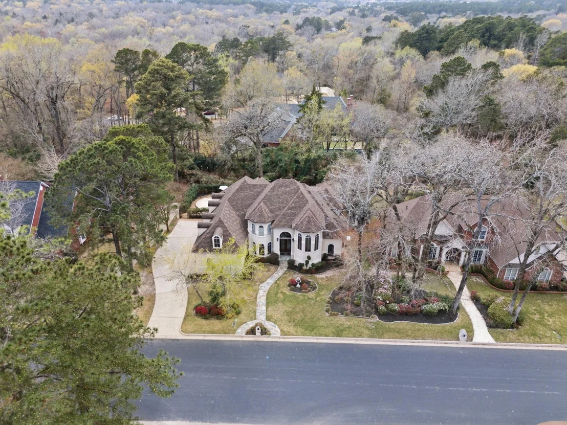 Photo of 3645 Woods Boulevard