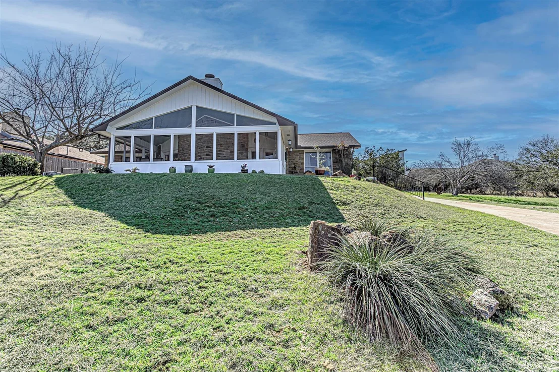 Photo of 507 Mountain Drive