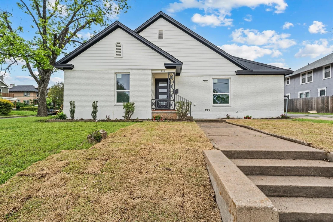 Photo of 900 N 22nd Street