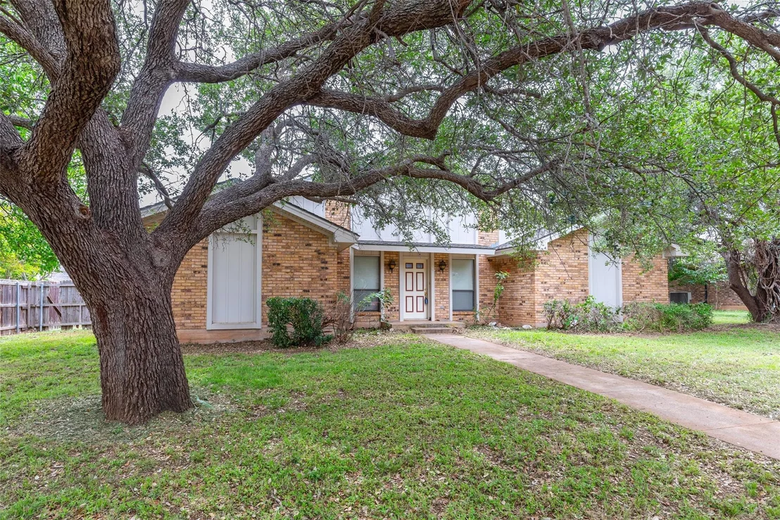 Photo of 3265 Woodhollow Circle