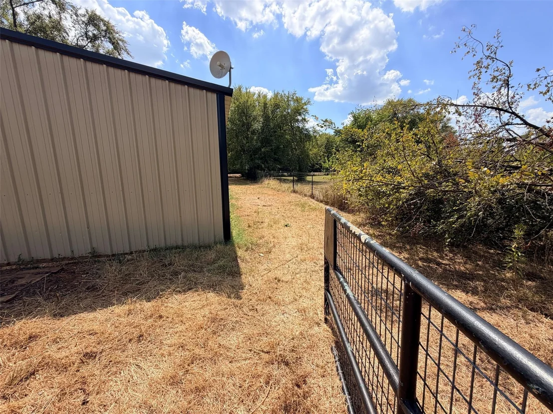 Photo of 1223 Yowell Road