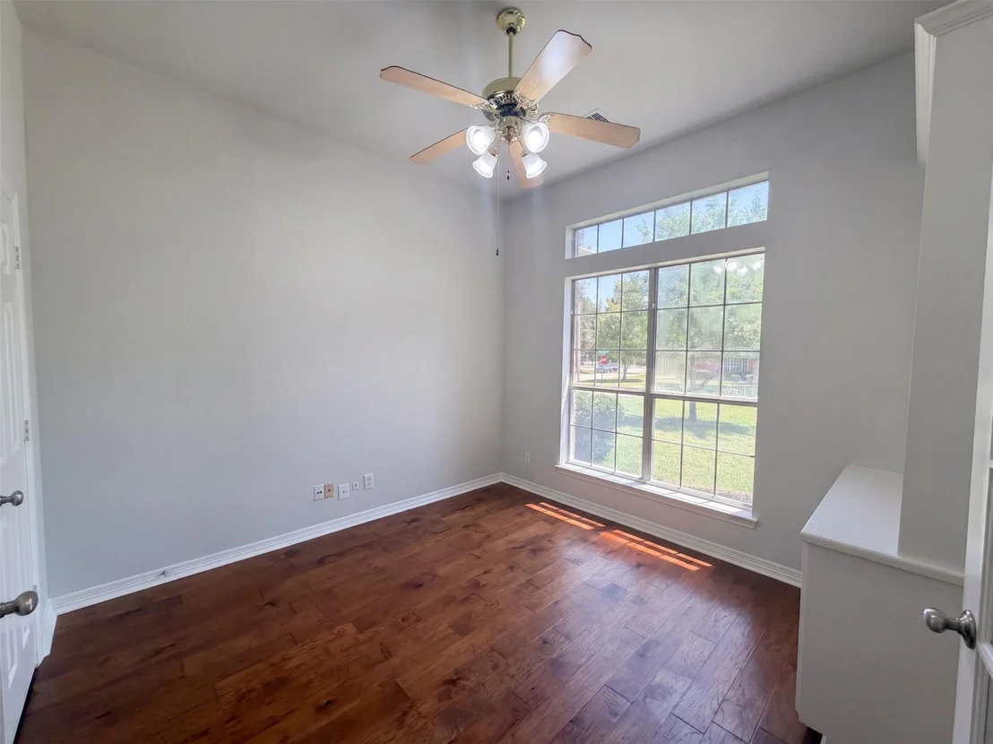 Photo of 6 Cimarron Court