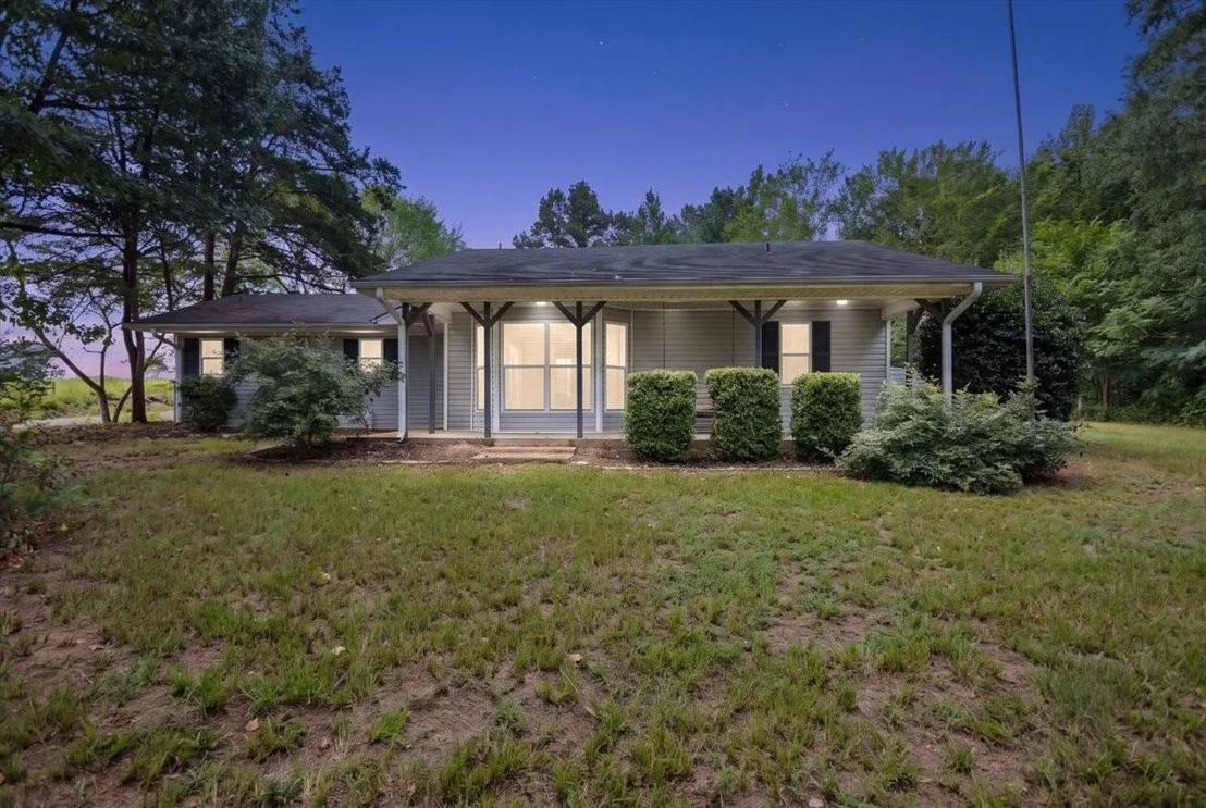 Photo of 2360 Elk Road
