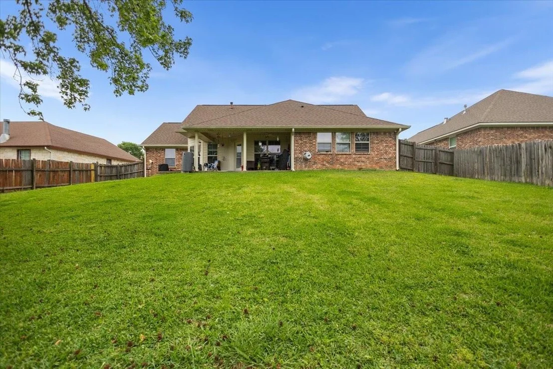 Photo of 220 Sandstone Lane
