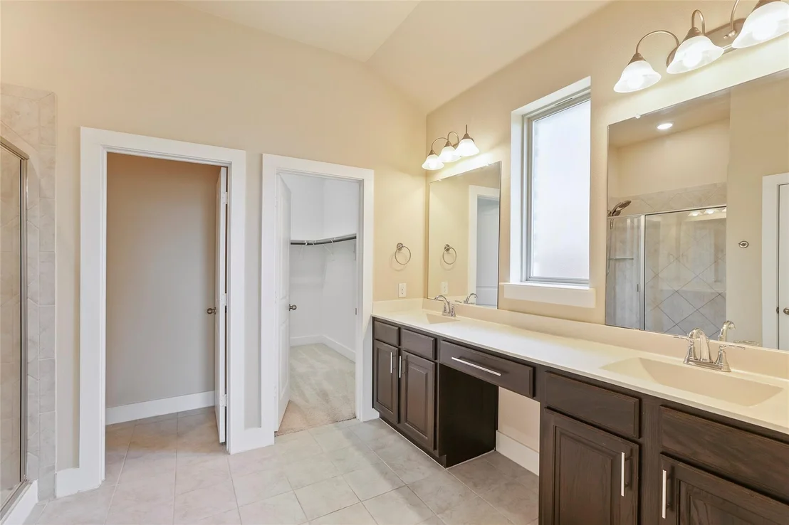 Photo of 1865 Arbor Drive