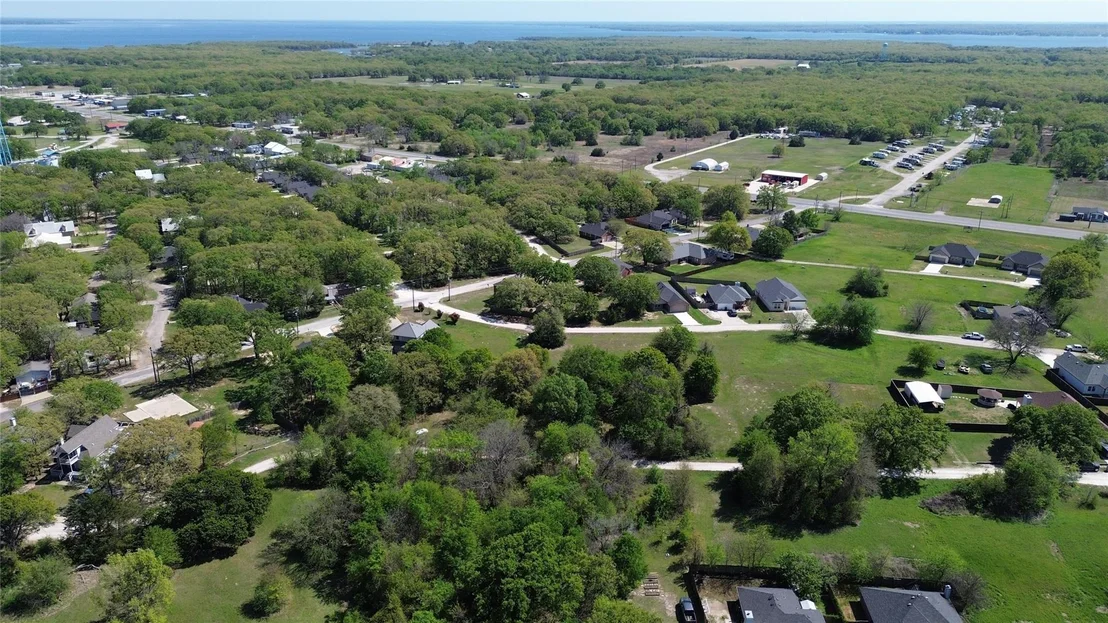 Photo of Unit LOT7 at 725 Hillside Drive