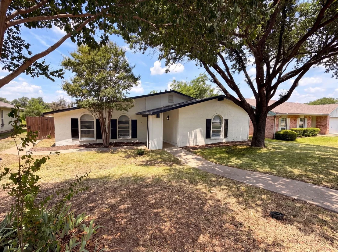 Photo of 3111 Windsor Road