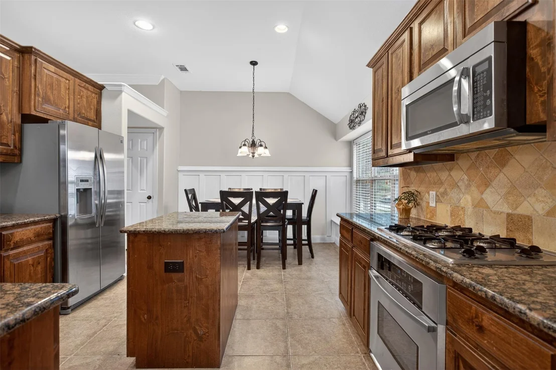 Photo of 1013 Somerset Circle