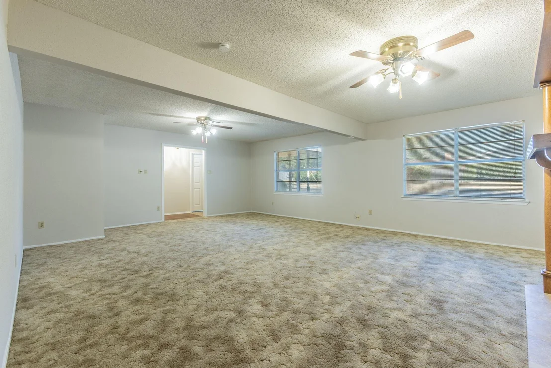Photo of 5406 Hawthorne Drive