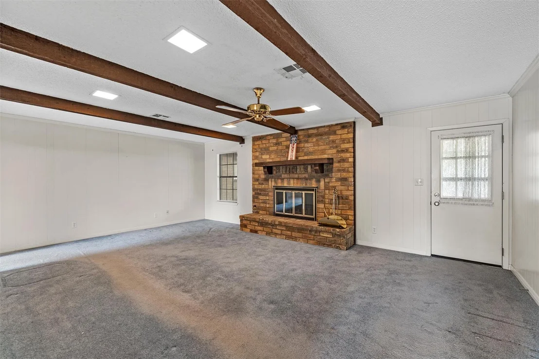 Photo of 400 N Walnut Street