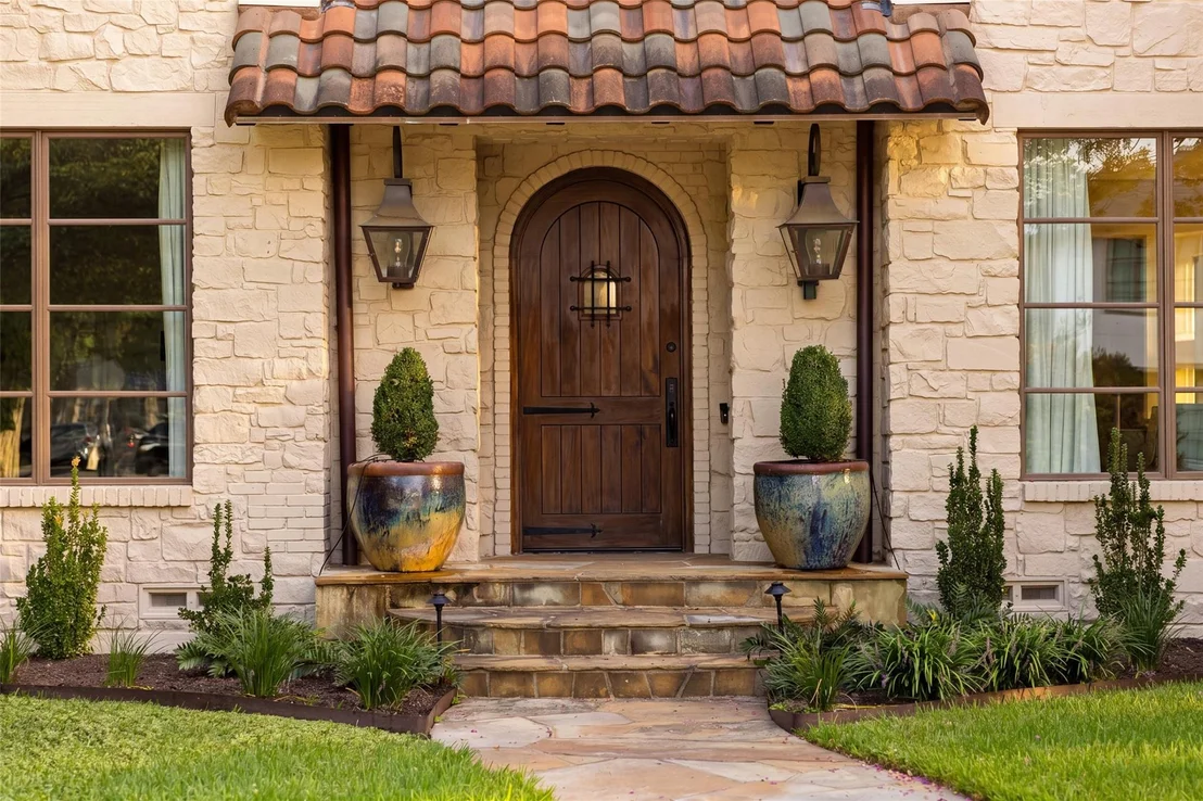 Photo of 3517 Mockingbird Lane
