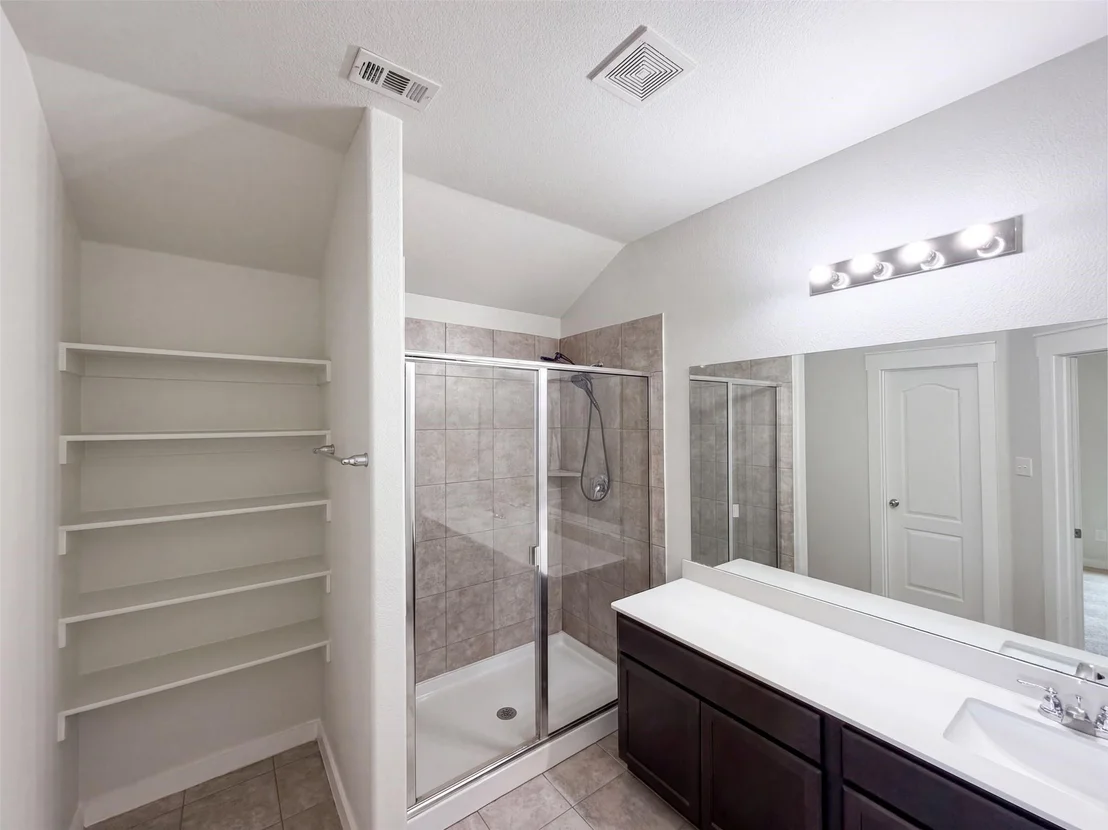 Photo of 8956 Devonshire Drive