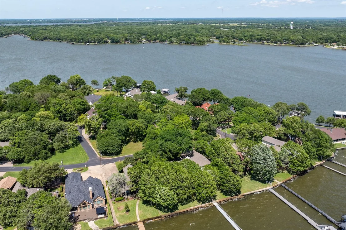 Photo of 697 Enchanted Isles Drive
