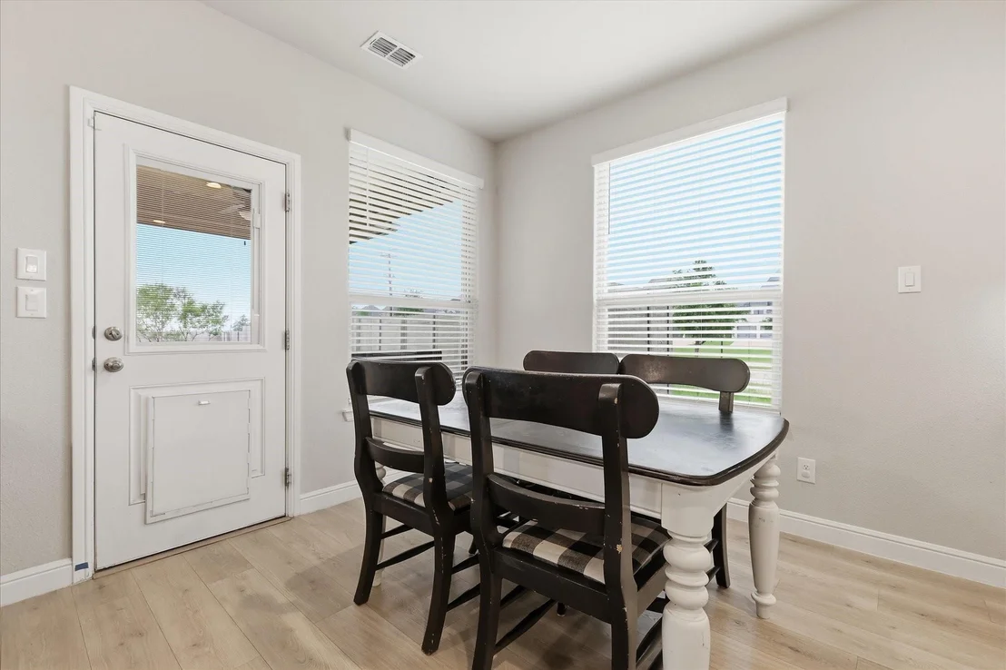 Photo of 1617 Longspur Drive