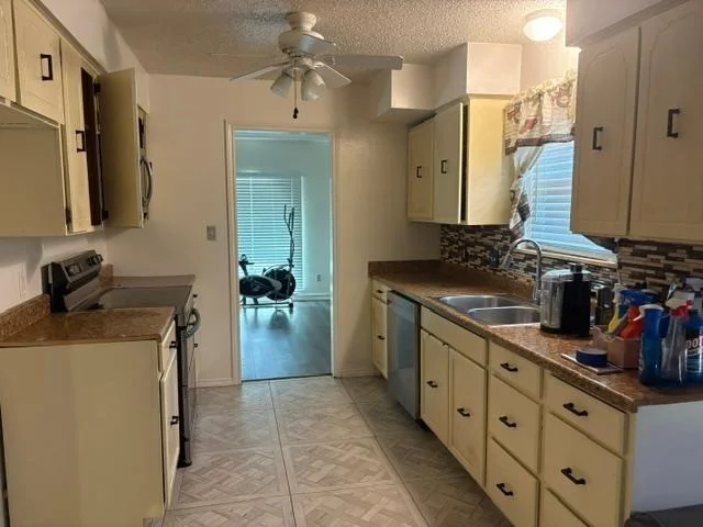 Photo of 2011 Elmridge Drive