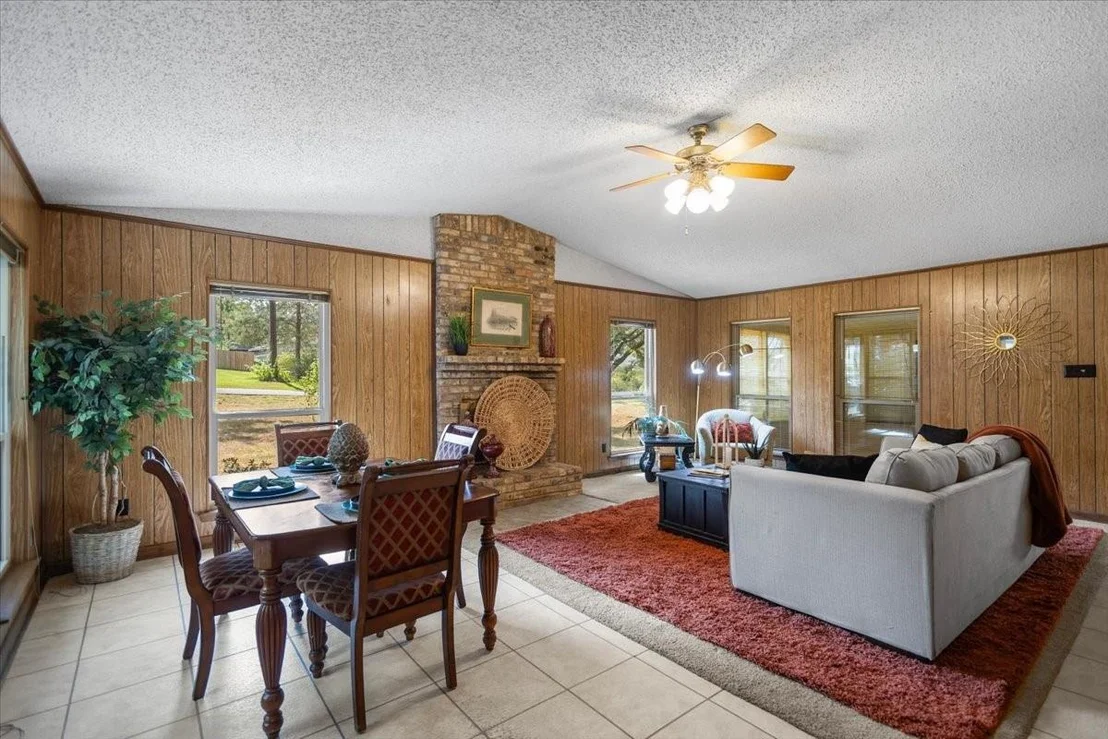 Photo of 207 Grass Knoll Drive