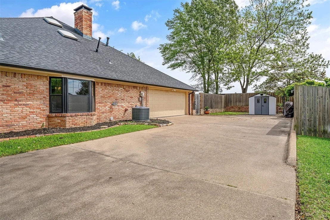 Photo of 3912 Allendale